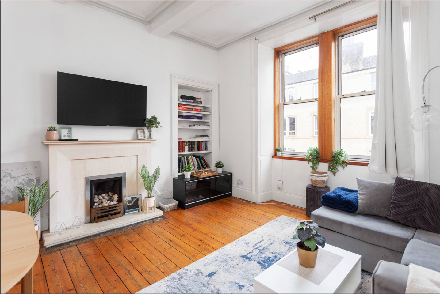 Edinburgh - 2 Bed Flat, Edinburgh, EH11 - To Rent Now for £1,400.00 p/m