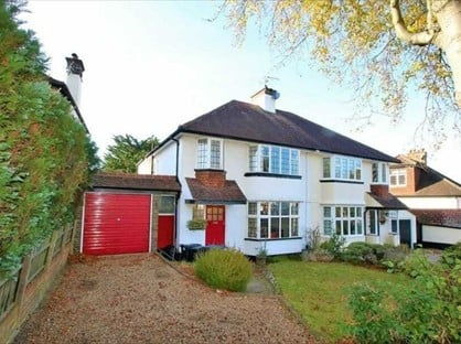 3 Bed Semi-Detached House, Briton Crescent, CR2