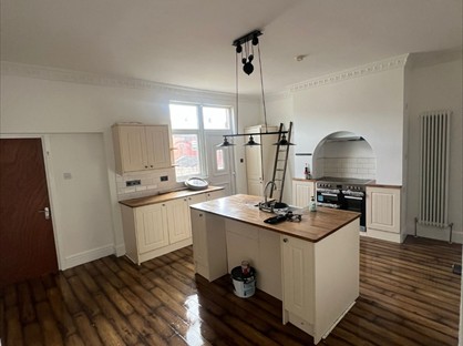 Room in a Shared House, Ivy Road, BL1