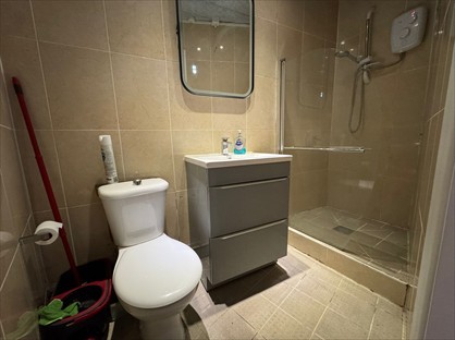 1 Bed Flat, Bardney Road, SM4