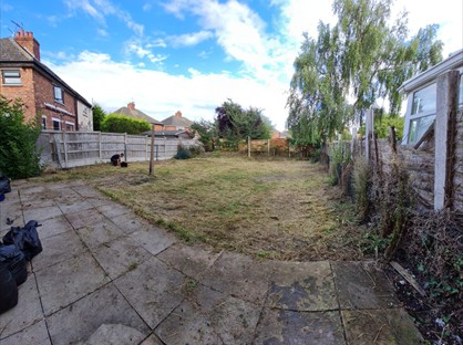 3 Bed End Terrace, Barnsley Road, DN8