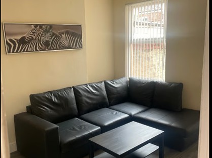 Room in a Shared House, Rossett Street, L6