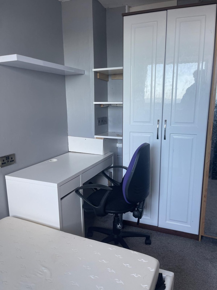 3 Bed Flat, Clydesdale Tower, B1 photo 5