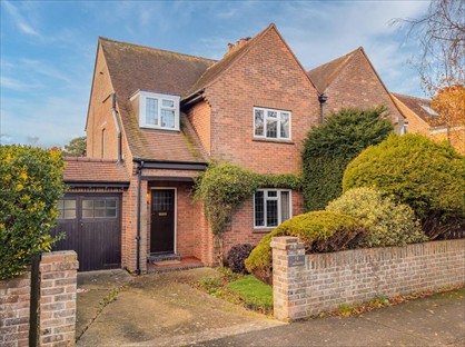 3 Bed Semi-Detached House, Southern Road, SO41
