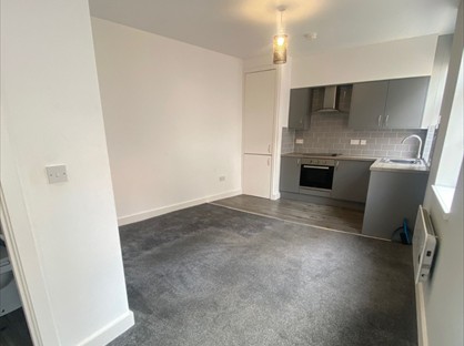 1 Bed Flat, Silver Street, WF1