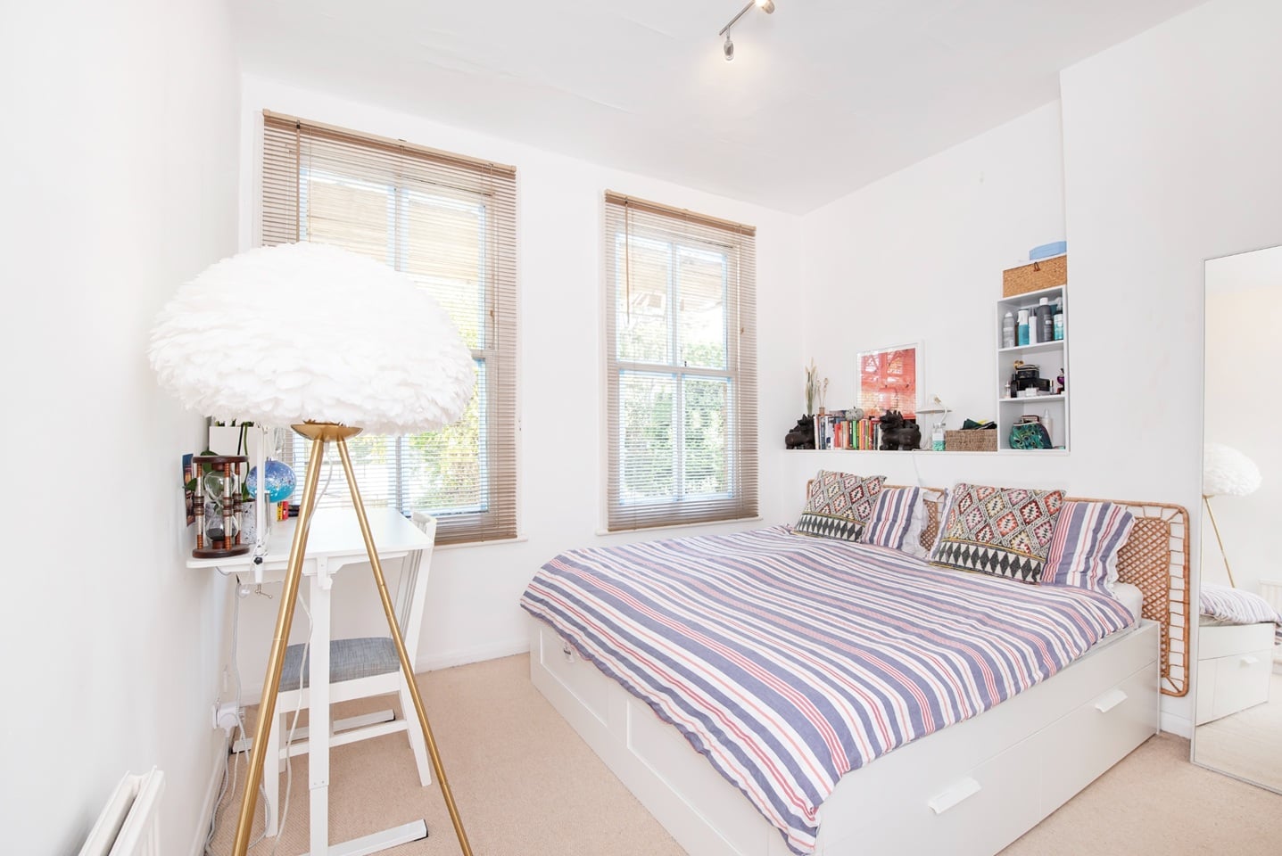 1 Bed Flat, Downside Crescent, NW3 photo 5