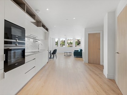 2 Bed Flat, Capella Court, CR8