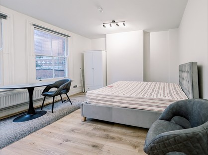 Studio Flat, London, W3