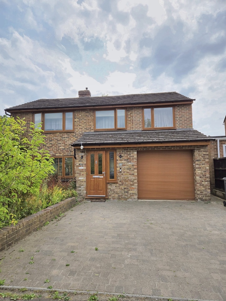 Blackwater, Camberley - 4 Bed Detached House, Kingsway, GU17 - To Rent ...
