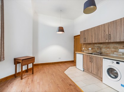 3 Bed Flat, Brighton And Hove, BN2