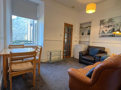 3 Bed Flat, Elmfield Avenue, AB24