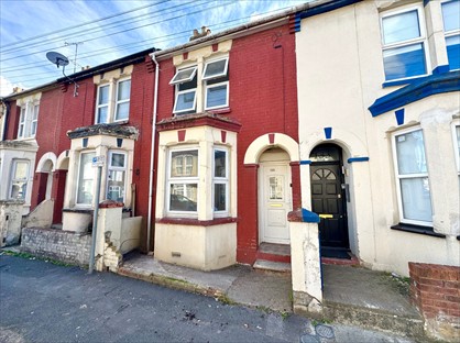3 Bed Terraced House, Livingstone Road, ME7