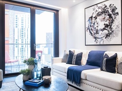 1 Bed Flat, Thornes House, SW11