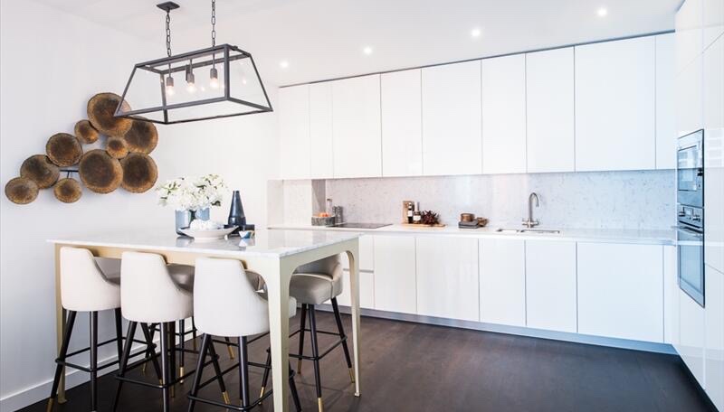 3 Bed Flat, Thornes House, SW11 photo 4