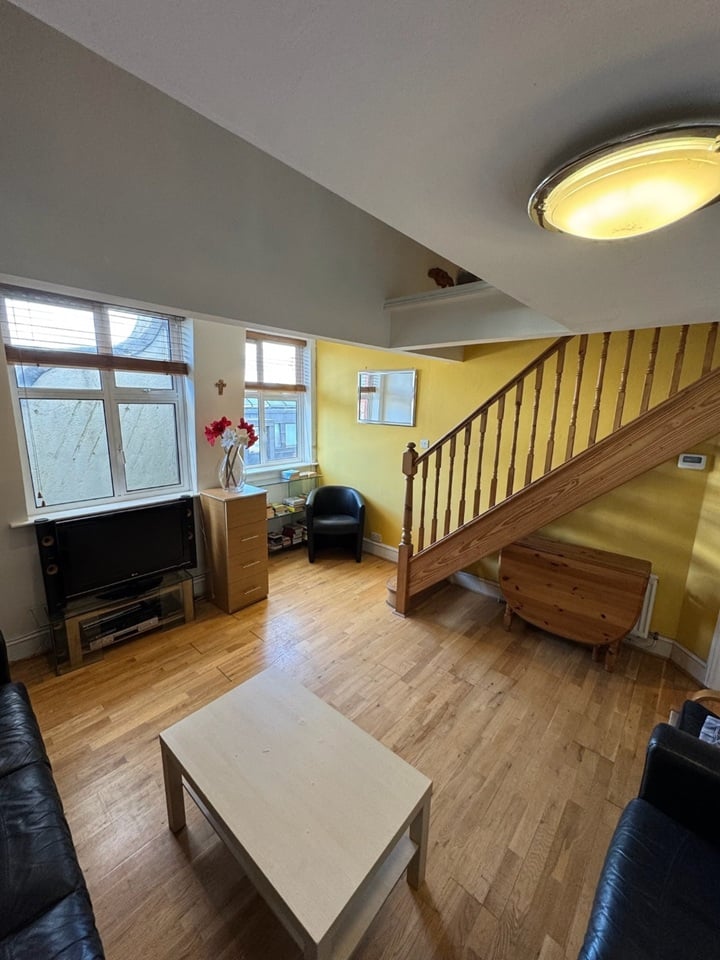 4 Bed Flat, Park Mansions, SW8, N1 7GU