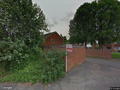 3 Bed Semi-Detached House, Ambleside, HP21