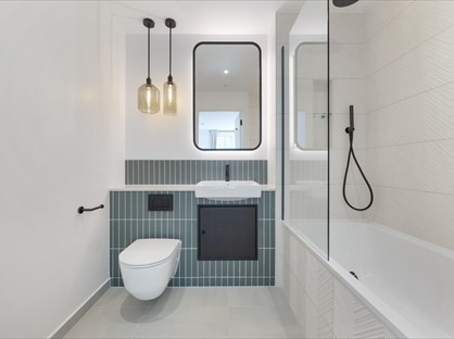 2 Bed Flat, Greenleaf Walk, UB1