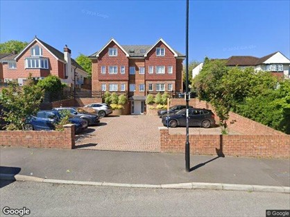 2 Bed Flat, Coombes House, CR8