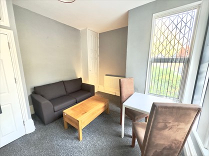2 Bed Flat, Derby Road, NG7