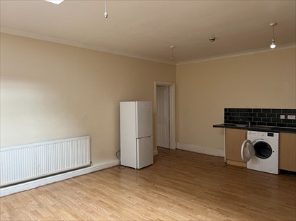 1 Bed Flat, Uxbridge Road, UB4