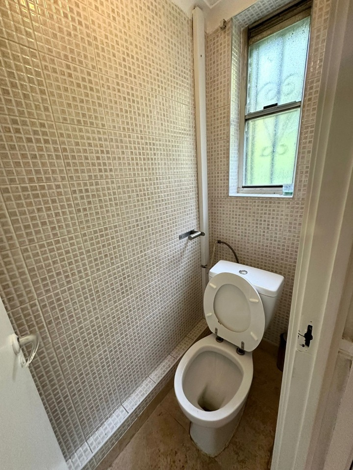 Room in a Shared House, Sewardstone Road, E2 photo 4