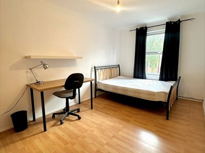 Room in a Shared House, Sewardstone Road, E2
