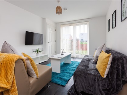 4 Bed Semi-Detached House, Stanley, L5