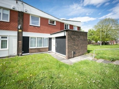 3 Bed Terraced House, Trafford, NE9