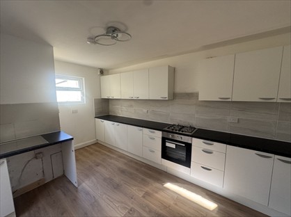 5 Bed Terraced House, Lancaster Road, UB1