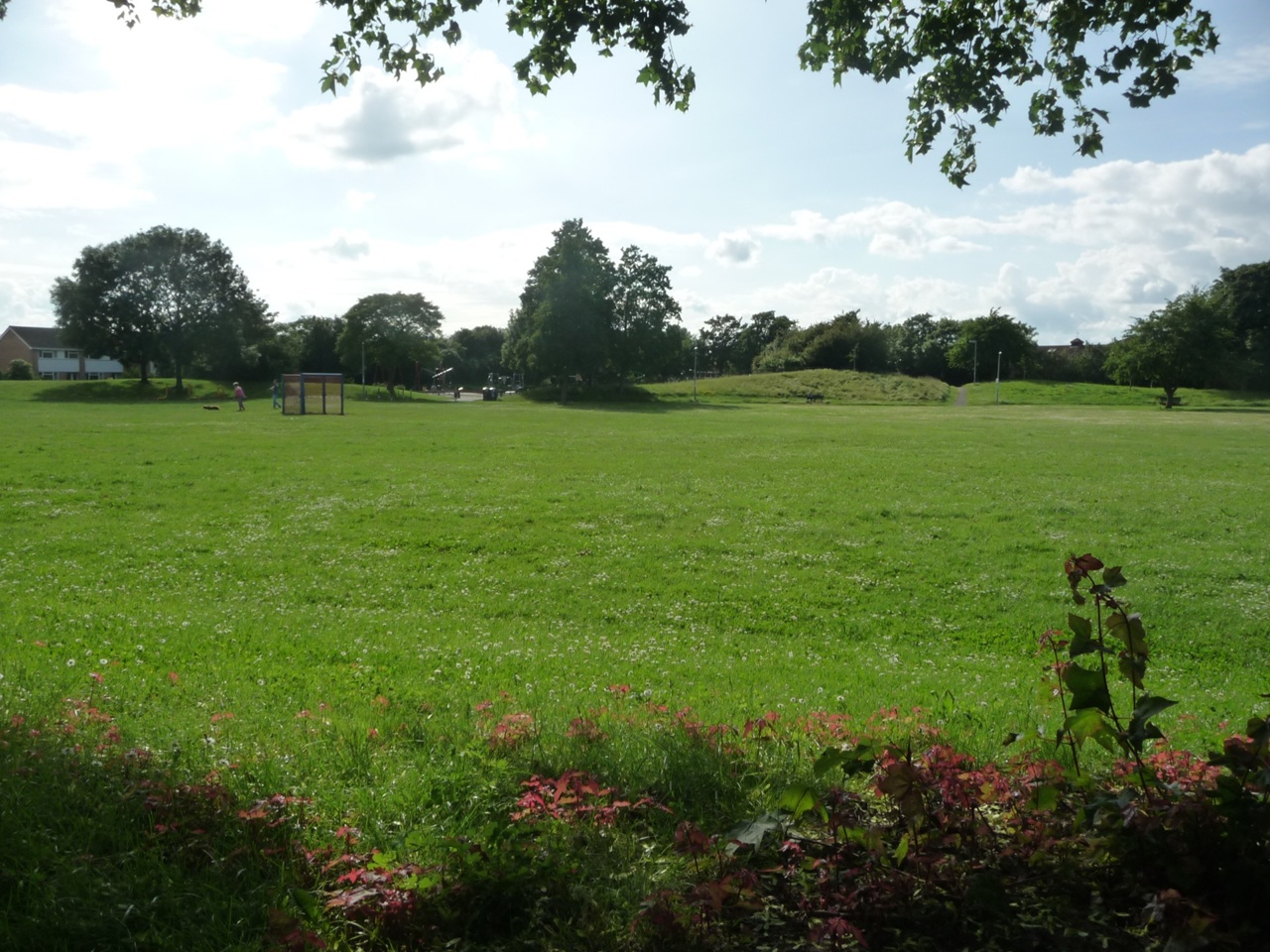 3 Bed Flat, Sackville Close, CB4