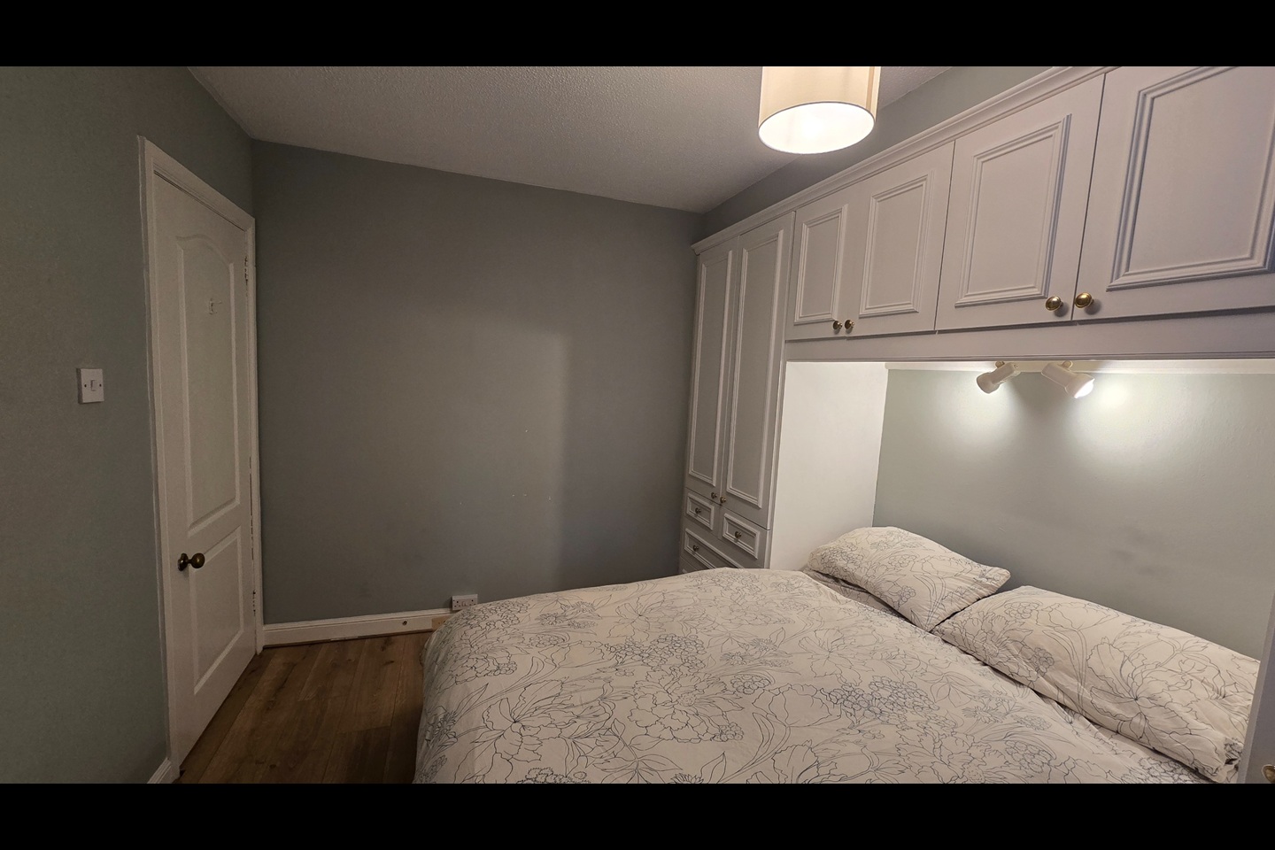 1 Bed Flat, Allanfield, EH7