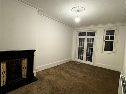 Room in a Shared House, Hanworth Road, TW13