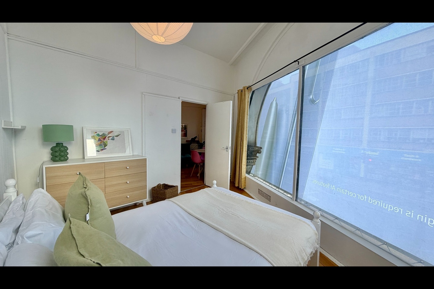 1 Bed Flat, Great Eastern St, EC2A photo 4
