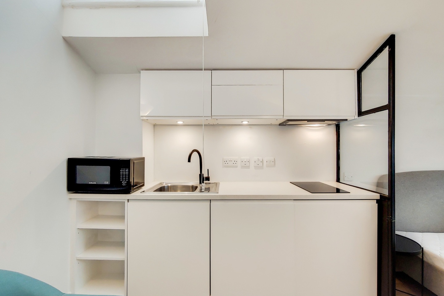 Studio Flat, Westbourne Terrace, W2 photo 4