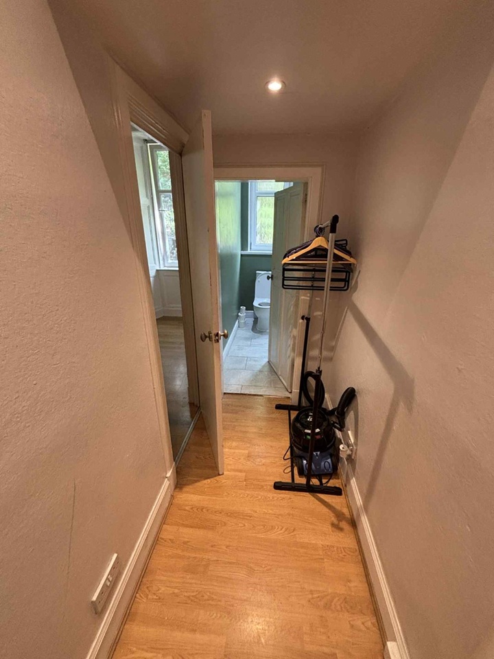 1 Bed Flat, Bryson Road, EH11 photo 2