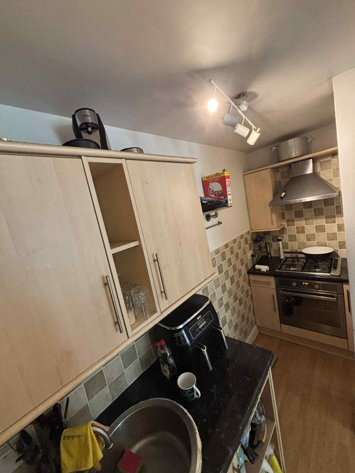 1 Bed Flat, Bryson Road, EH11 photo 4