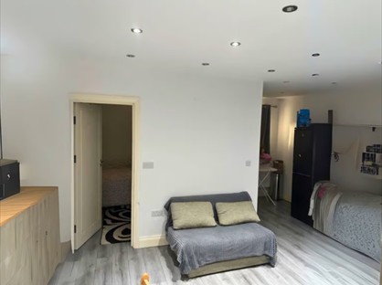 1 Bed Detached House, Christchurch Avenue, HA3