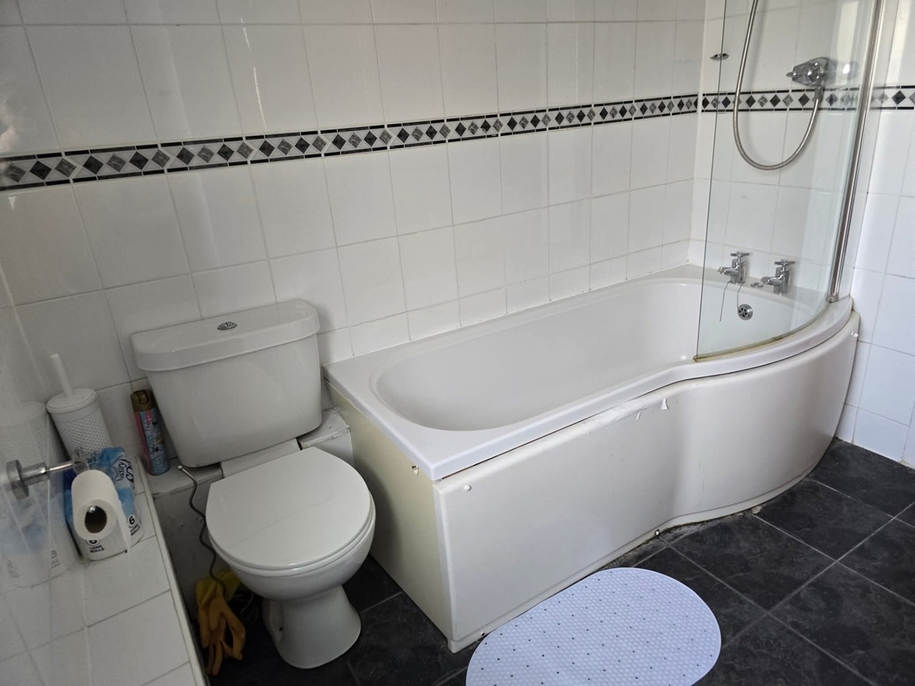 Room in a Shared House, Meteor St, CF24 photo 3
