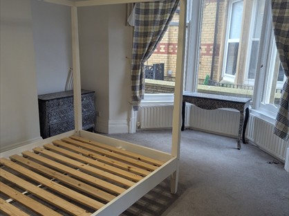 1 Bed Flat, Clifton Drive North, FY8