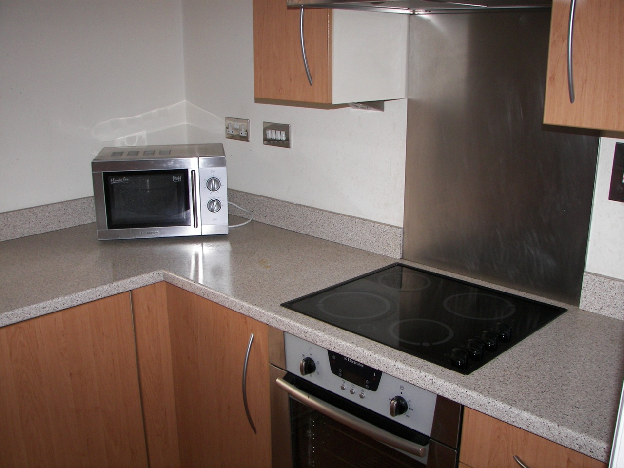 2 Bed Flat, George Street, B3 photo 2