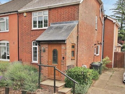 3 Bed Semi-Detached House, Bedford Road, MK45