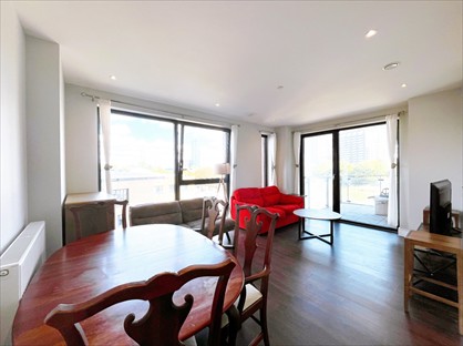 1 Bed Flat, Silvocea Way, E14
