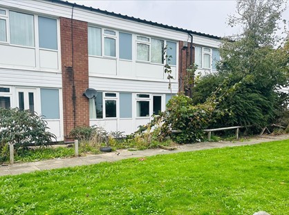 1 Bed Flat, Albyn Bank Road, PR1