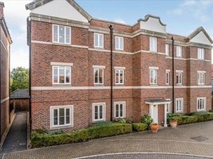 2 Bed Flat, Whyke Marsh, PO19