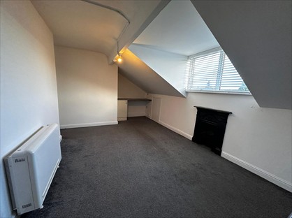 1 Bed Flat, Nursery Mount, LS10