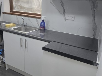 4 Bed Terraced House, Heol Y Glyn, SA13