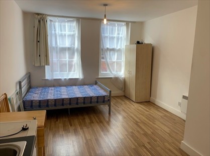 Studio Flat, Church Street, EN2