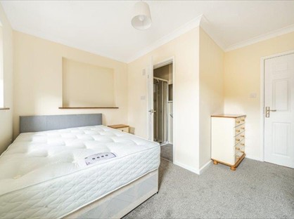 Room in a Shared House, Hamilton Road, BN15
