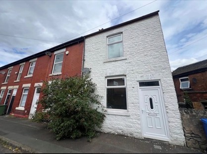 3 Bed Penthouse, Meadow Street, SK14