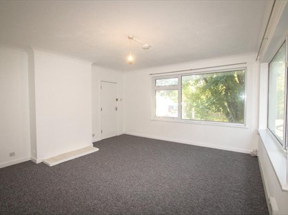 1 Bed Flat, Stennack Court, TR26